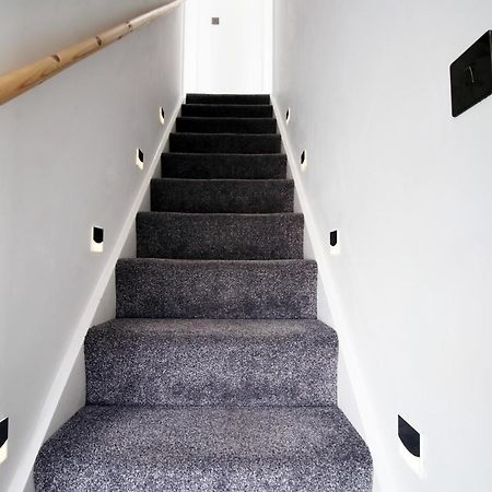 New 2 Bed Comfort - Functional - Secure - Private Cardiff Dış mekan fotoğraf