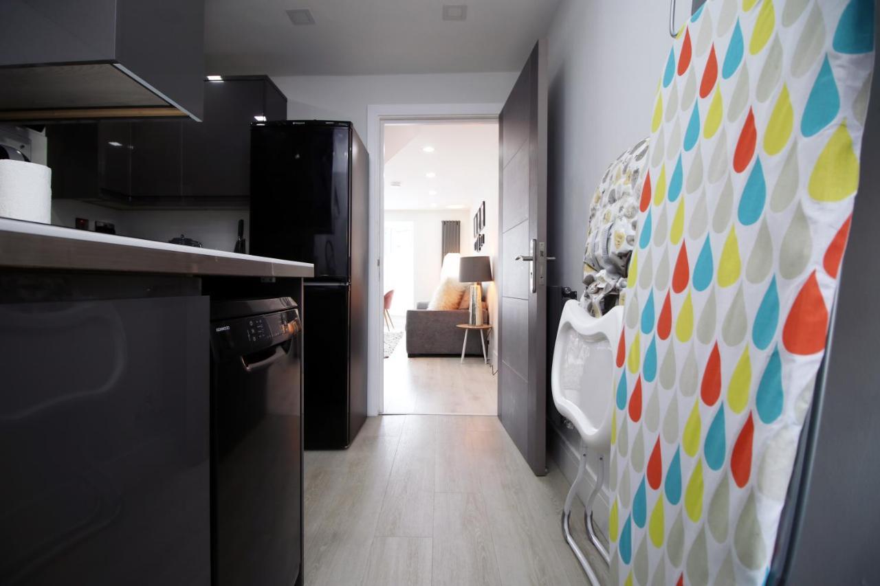 New 2 Bed Comfort - Functional - Secure - Private Cardiff Dış mekan fotoğraf