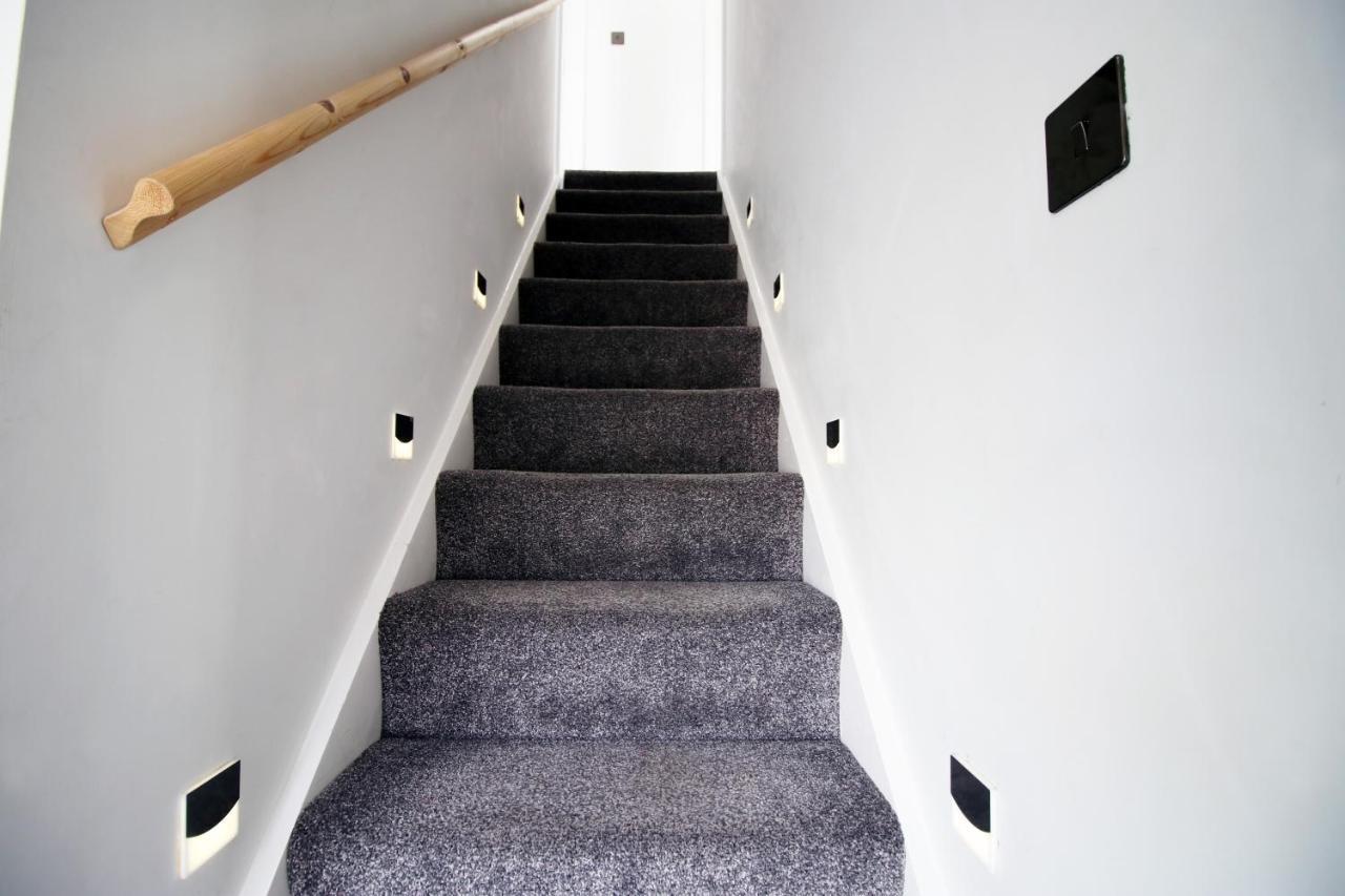 New 2 Bed Comfort - Functional - Secure - Private Cardiff Dış mekan fotoğraf